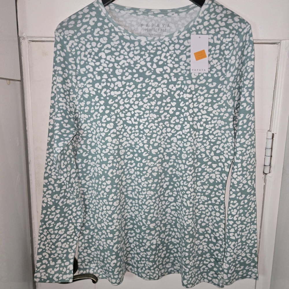 Papaya Women's Green and White Patterned Top